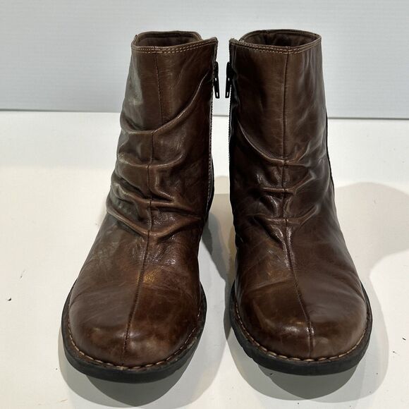 Clarks Bendables Boots Womens 9 Bootie Brown Leather Comfort Slouch Front Zip - Picture 8 of 12